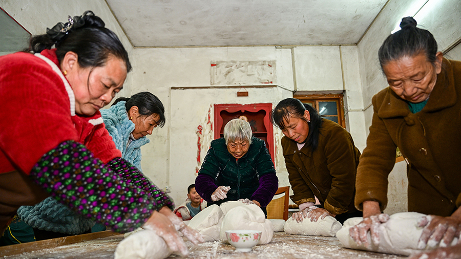 糍粑香里年味浓