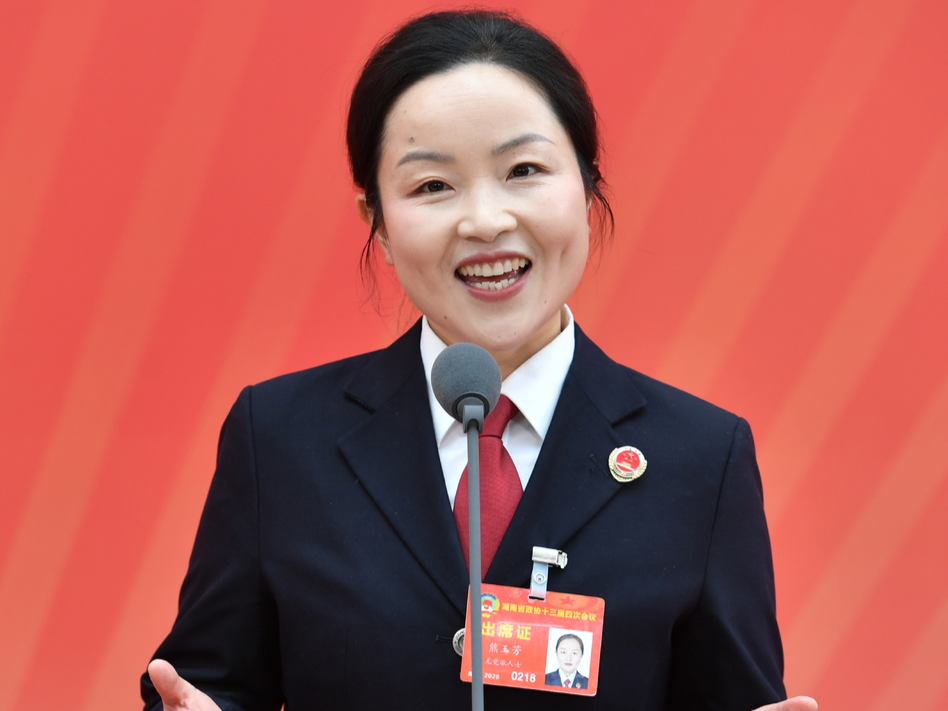 委员通道直击丨熊玉芳：守护好每一个孩子的今天，就是守护好国家和社会的明天