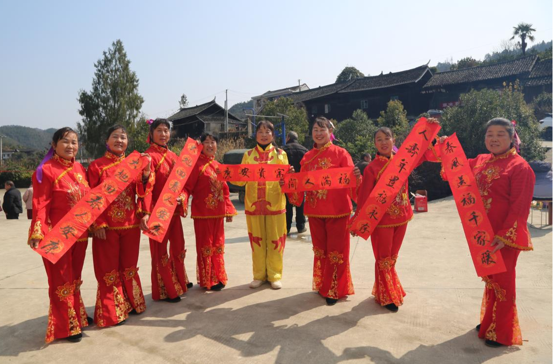 共绘振兴新画卷·同庆羊坡幸福年——中建五局帮扶共建暨羊坡村迎新春活动圆满举行