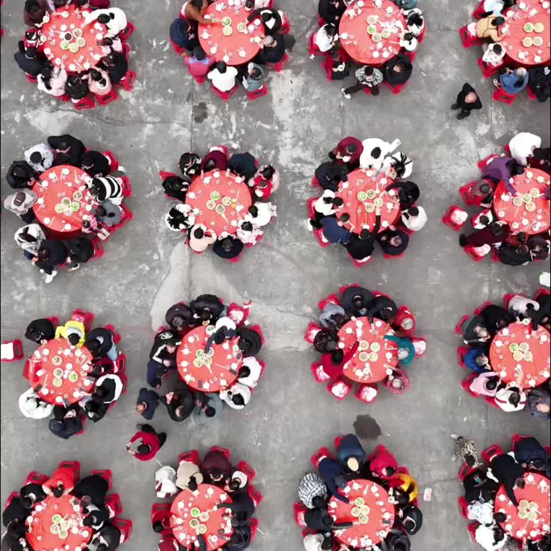 株事如意 马跃新春①｜炎陵水西村举办新春百家宴 邻里团圆年味浓