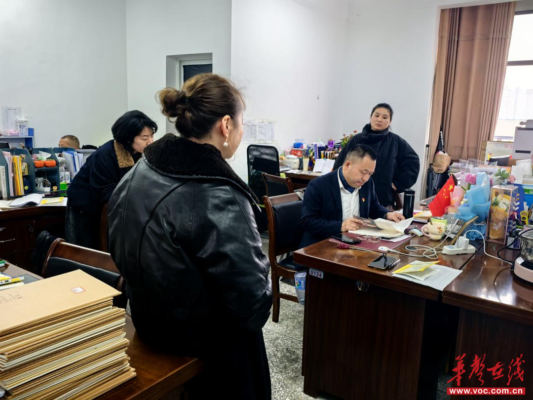 澧县澧州实验小学新学期行政推门听课活动扎实开展