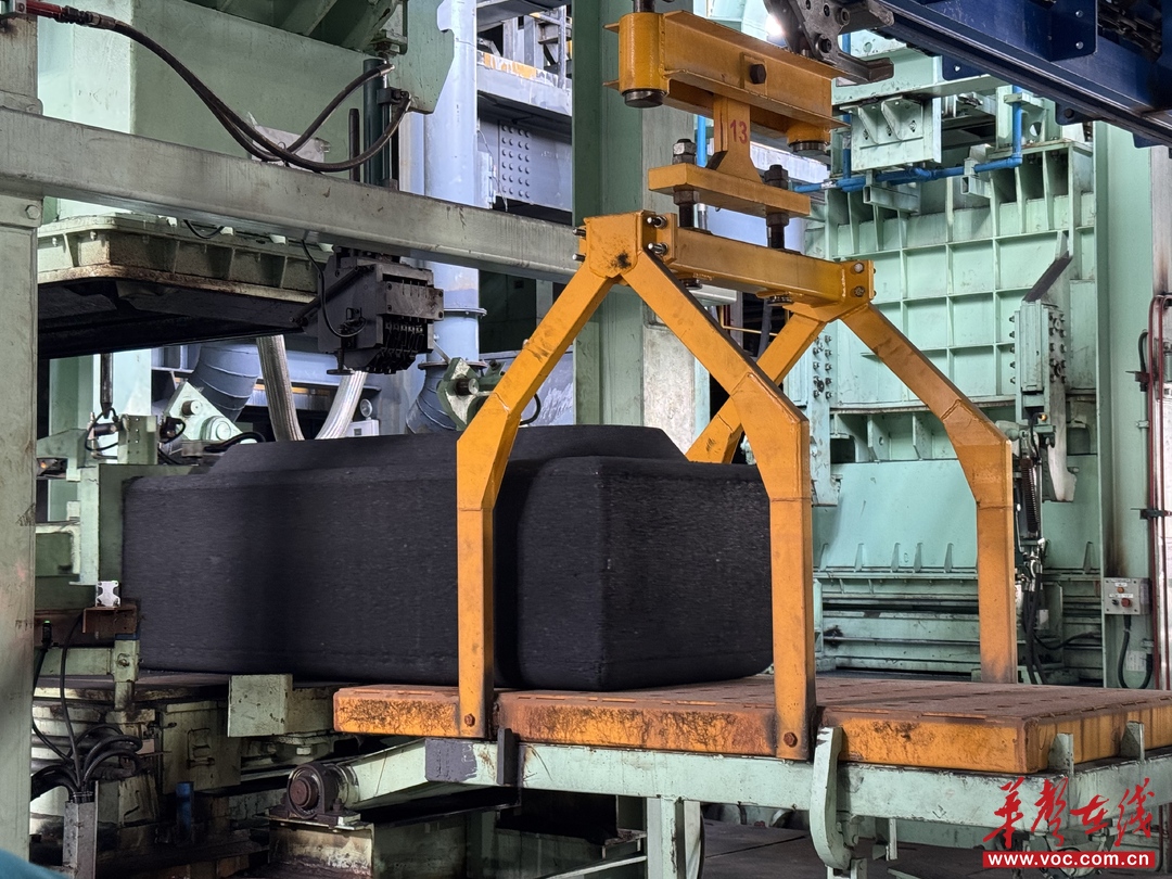 “炭素专业户”出海，五矿二十三冶铸就印尼最大炭素生产线