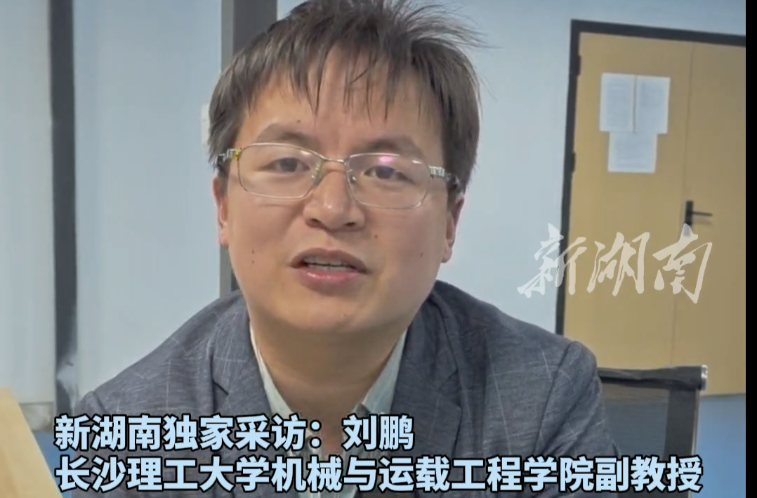 张雪机车WSBK夺冠，专家揭秘“三缸制胜”背后的巧思
