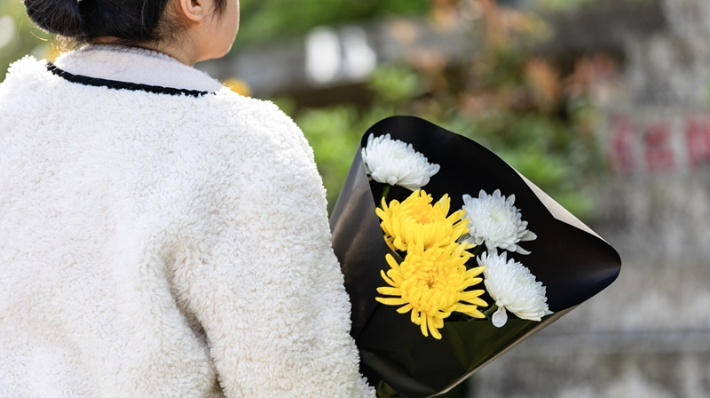 文明祭扫 遥寄情深