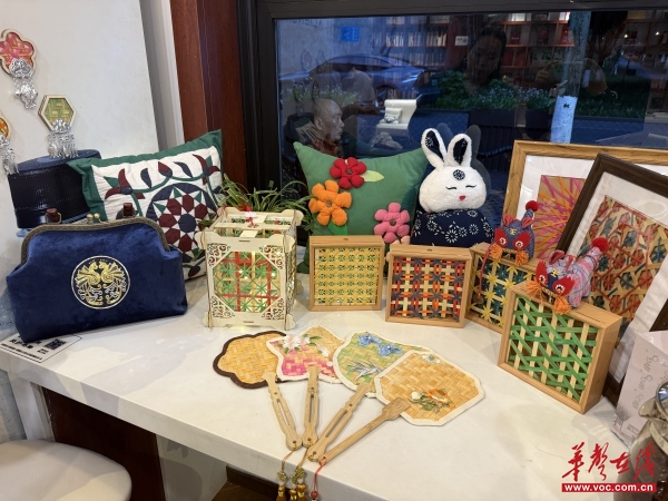 创业青春耀苏仙 “苏仙岭下读好书”第68期见证大学生非遗创业秀       