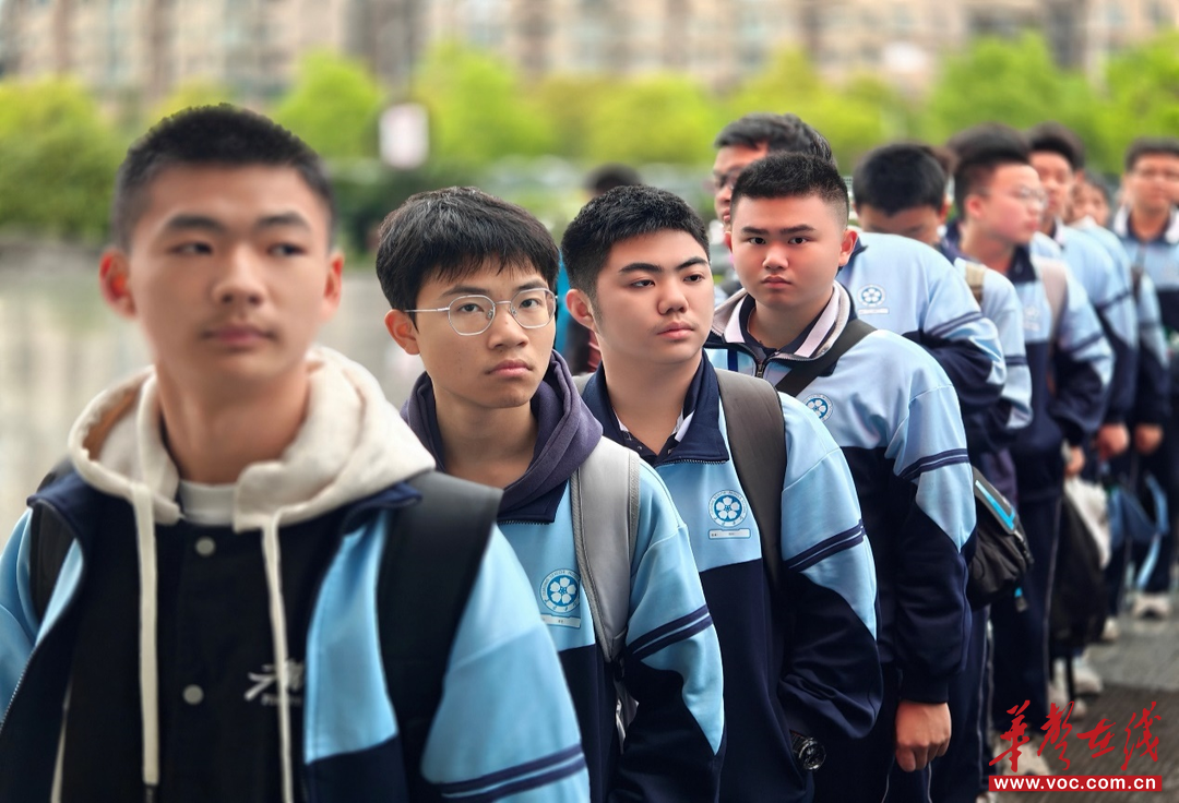 探访“云端奇桥”矮寨，这堂思政研学课“活”了
