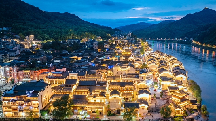 流光溢彩 古韵悠长