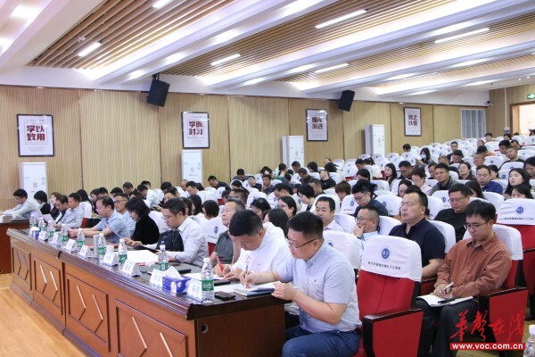 望城：主题引领校本研修 赋能教师专业发展