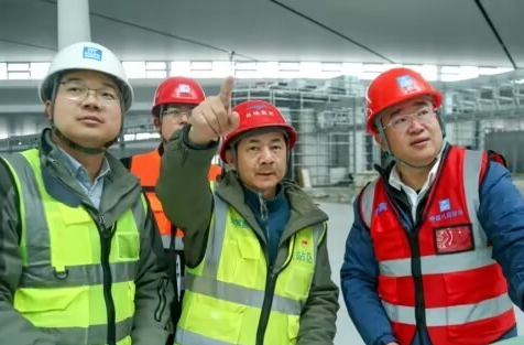 用脚步丈量精度 以匠心铸就丰碑——全国“五一劳动奖章”获得者匡光华奋战长沙机场改扩建工程纪实