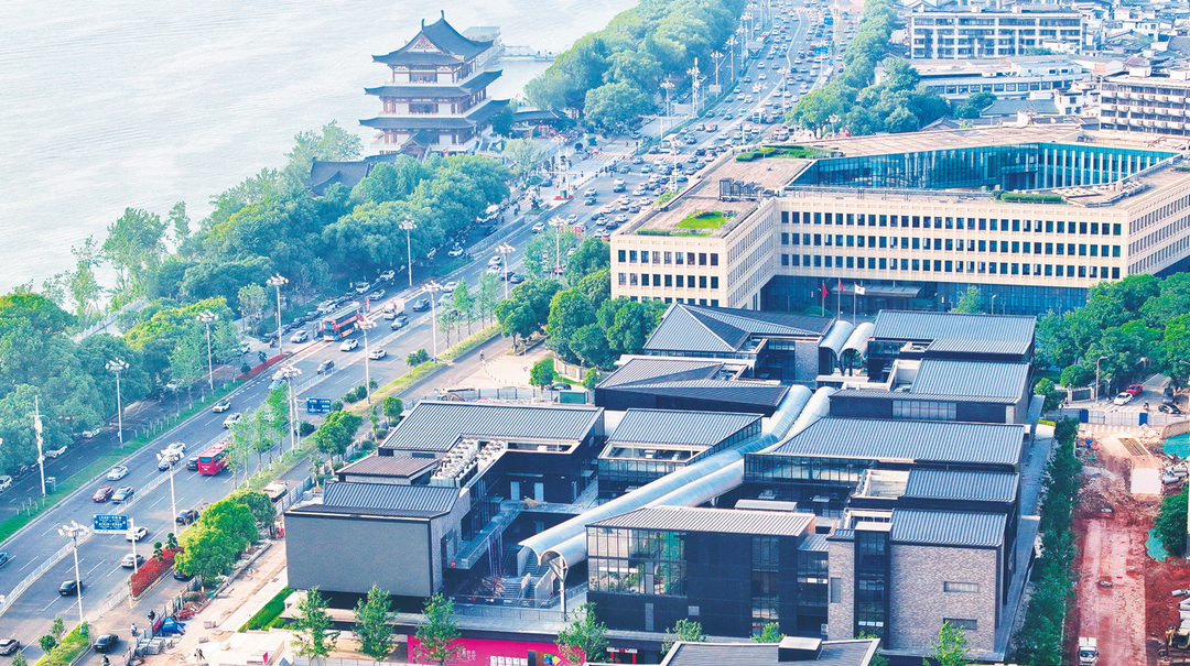 碧湘楚巷下月“巷”见