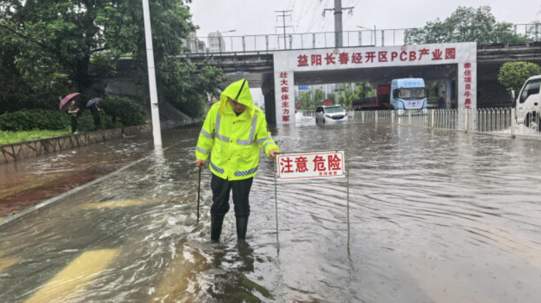 湖南全力抢修疏涝，筑牢城市安全防线