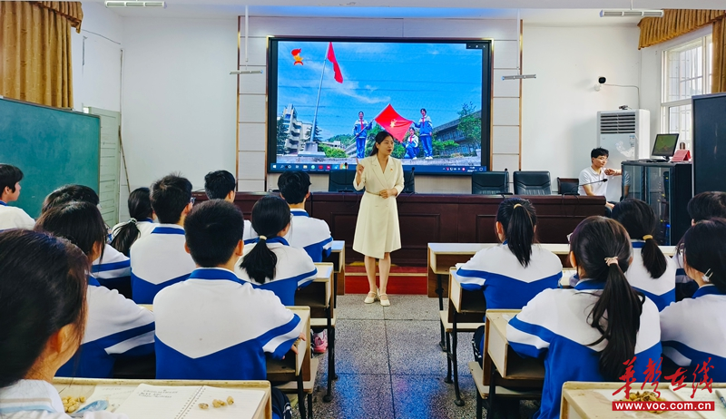 劳动铸魂 青春筑梦 “安选之声”选调生青年宣讲团走进东坪中学开展专题宣讲