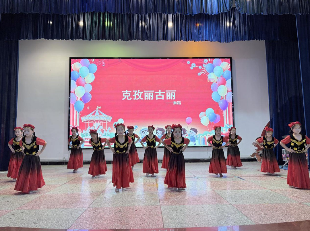 向未来｜武陵区朝阳小学举行2026年少先队新队员入队仪式暨庆“六一”主题活动