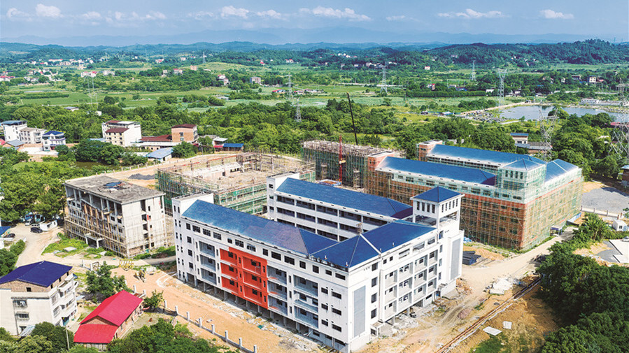 建学校 惠民生