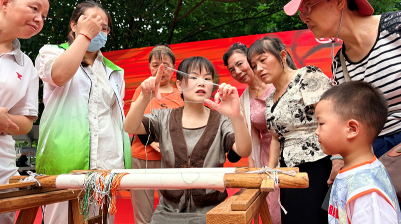 粽叶飘香迎端午，安康睦邻聚人心
