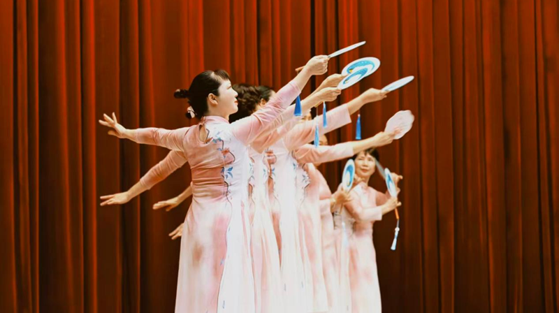 广顺源社区邻里节，18个节目全是“老同学”演的
