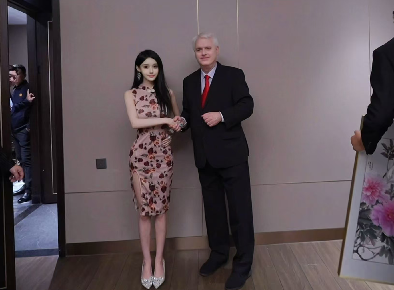 中国美院聘任萧纤纤为国画客座教授，推动东方美学国际传播