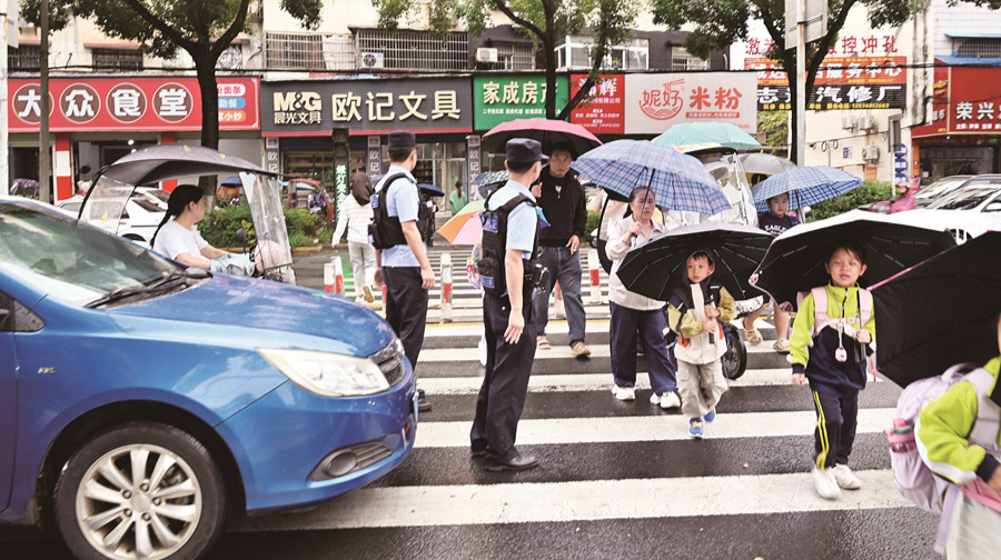 暖心护学不缺位