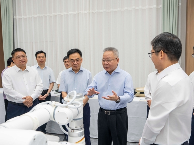 沈晓明调研湖南兴湘投资控股集团有限公司