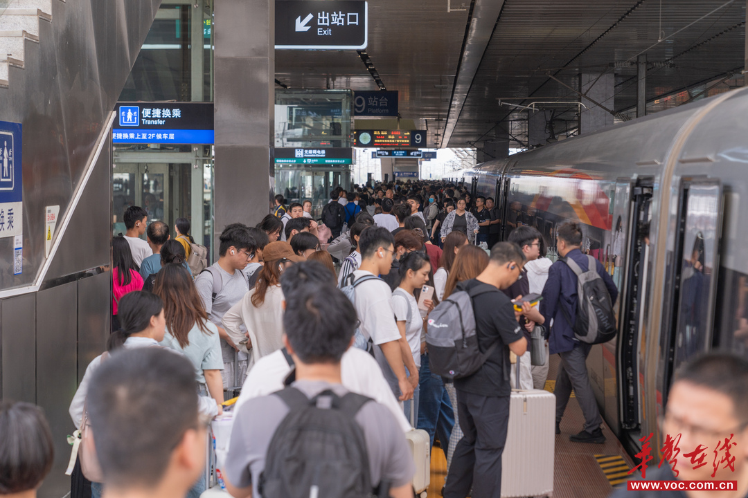 加开夜间高铁401列 长沙成为返程客流主要流动城市