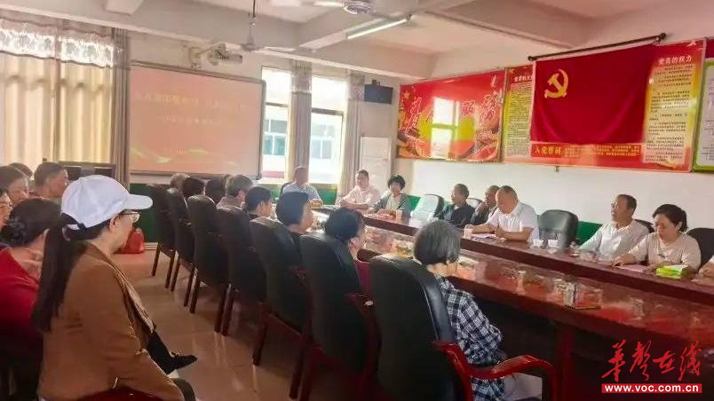 辕门口中心学校举办“九九重阳敬师恩，共叙教育初心”活动