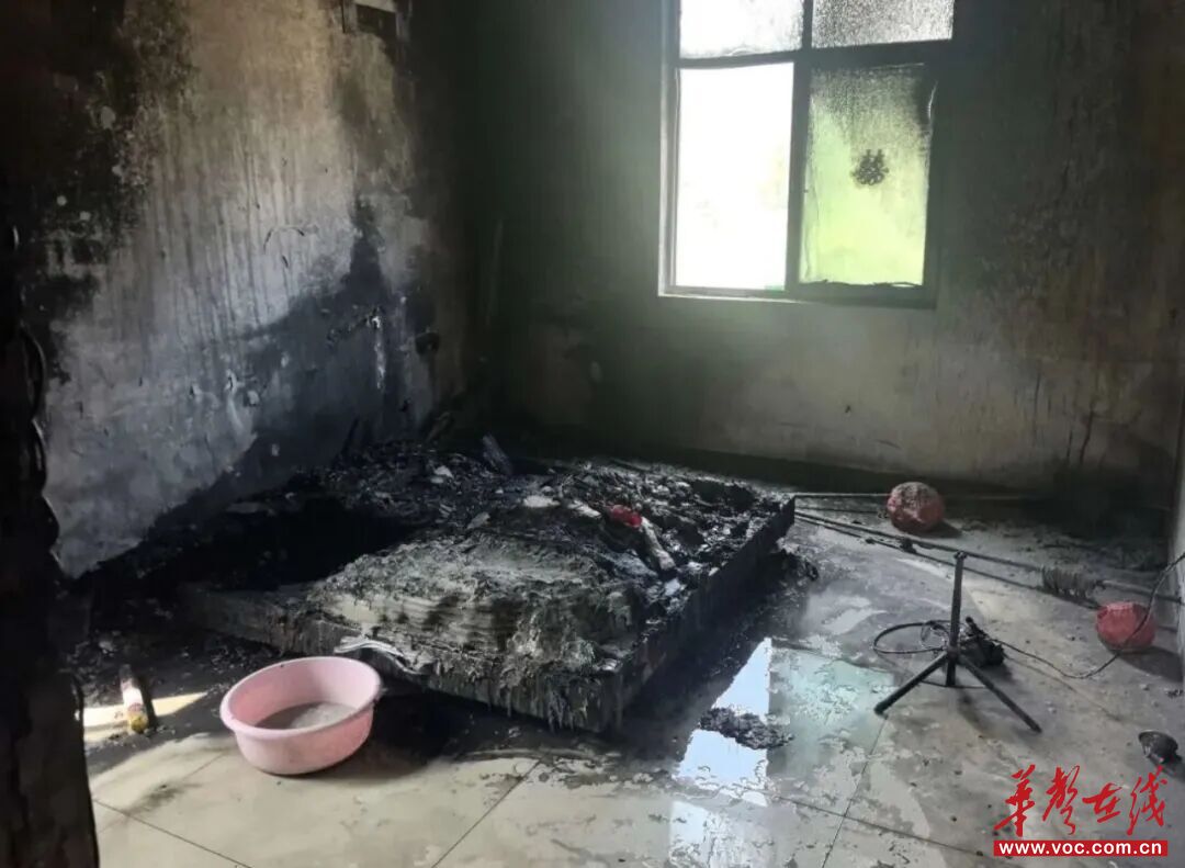 喜事变火情！一对新人的婚房差点就被无人看管的“它”烧了