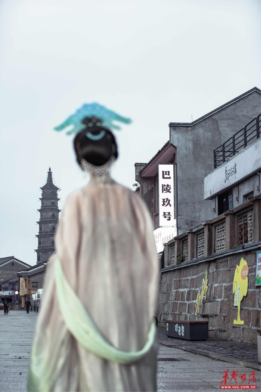 湖湘citywalk | 汉服与老街有多搭?跟着博主打卡洞庭南路
